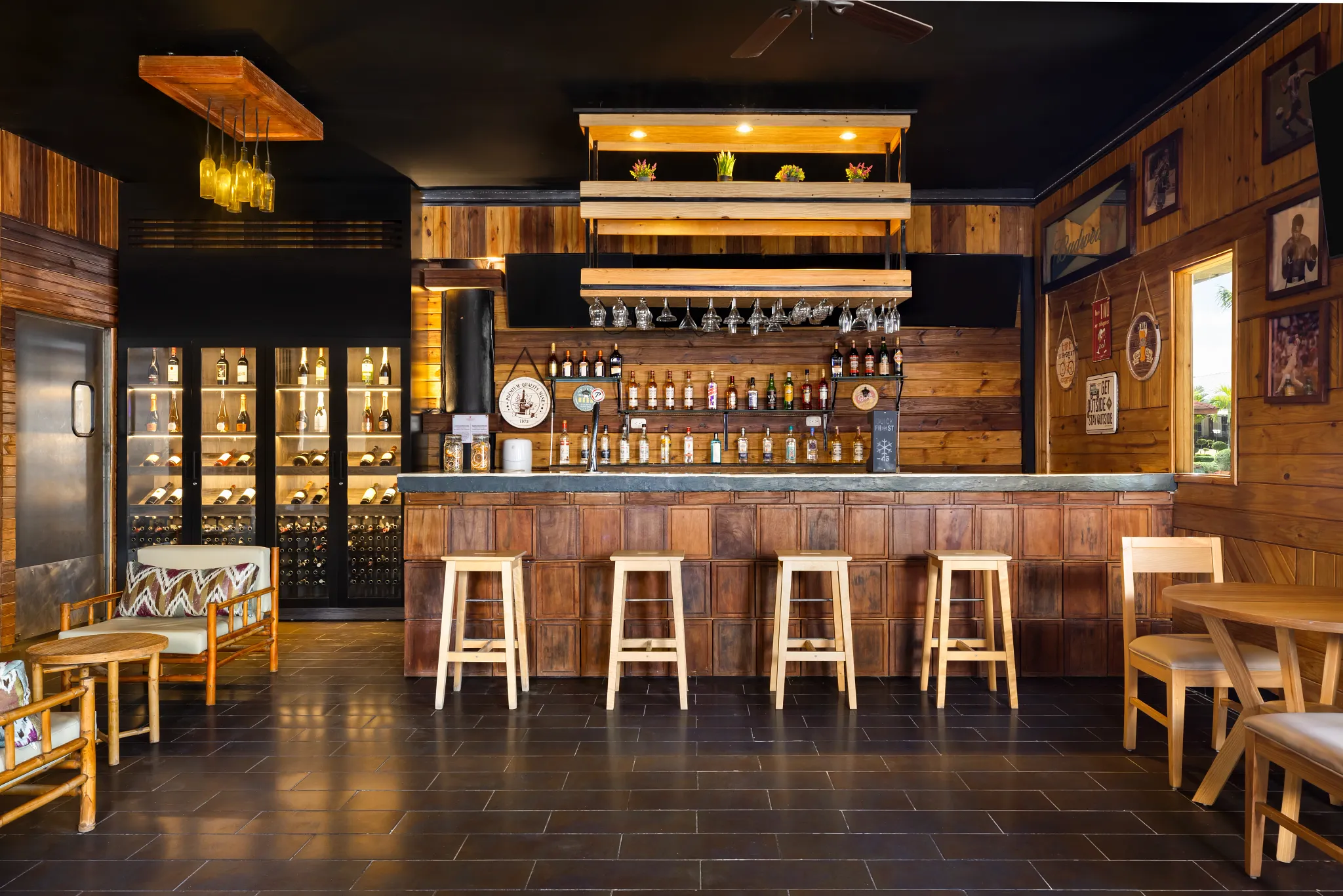 All-Star Sports Bar at Sunscape Coco Punta Cana featuring big-screen TVs, casual lounge seating, and a lively game-day atmosphere.