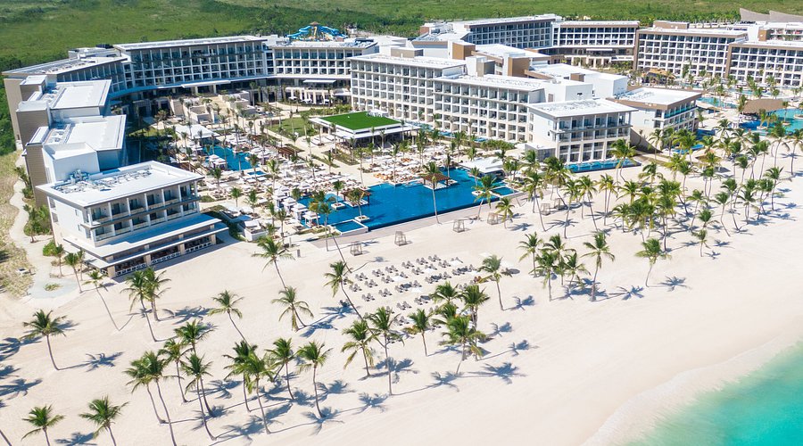 Hyatt Zilara Cap Cana luxury adults-only all-inclusive resort with infinity pools, pristine beach, and modern architecture in Cap Cana, Dominican Republic.