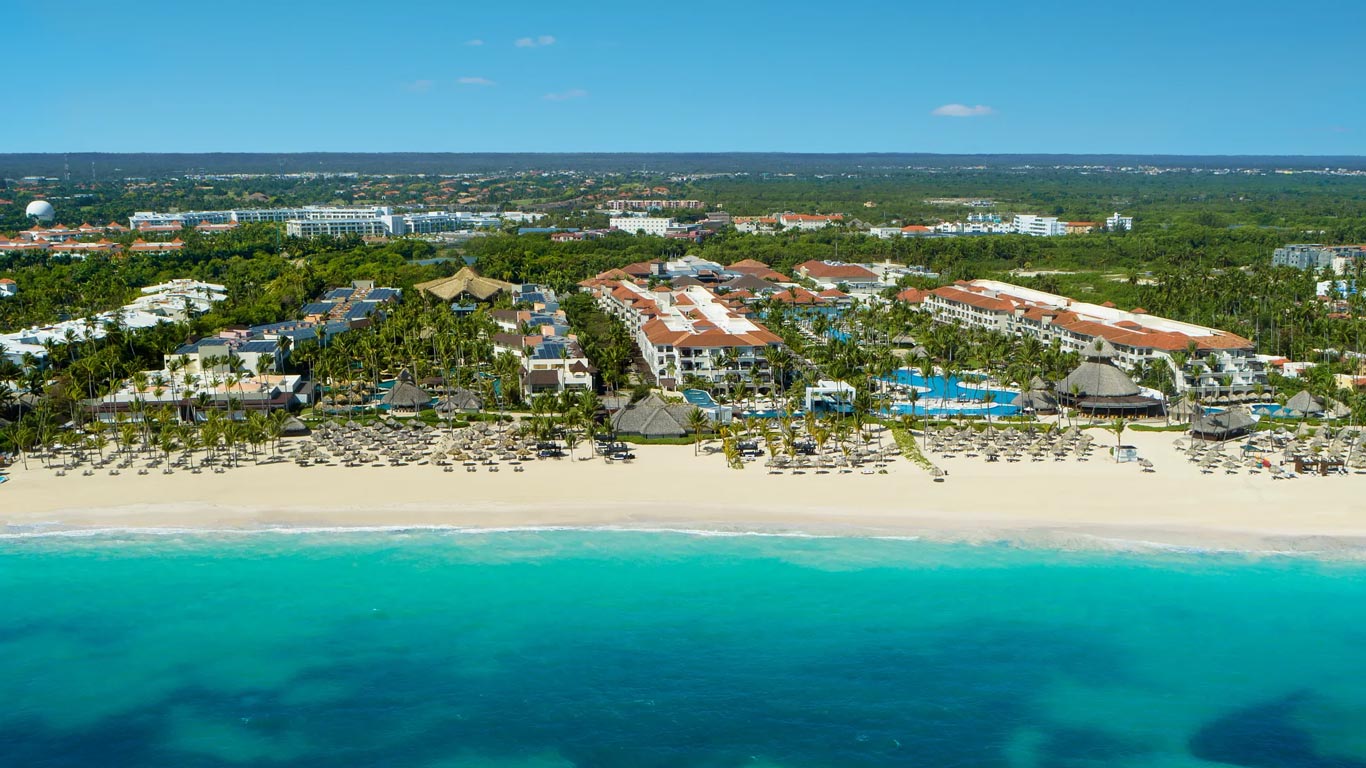 Secrets Royal Beach Punta Cana luxury adults-only all-inclusive resort with pristine beach, elegant pools, and romantic setting in the Dominican Republic.