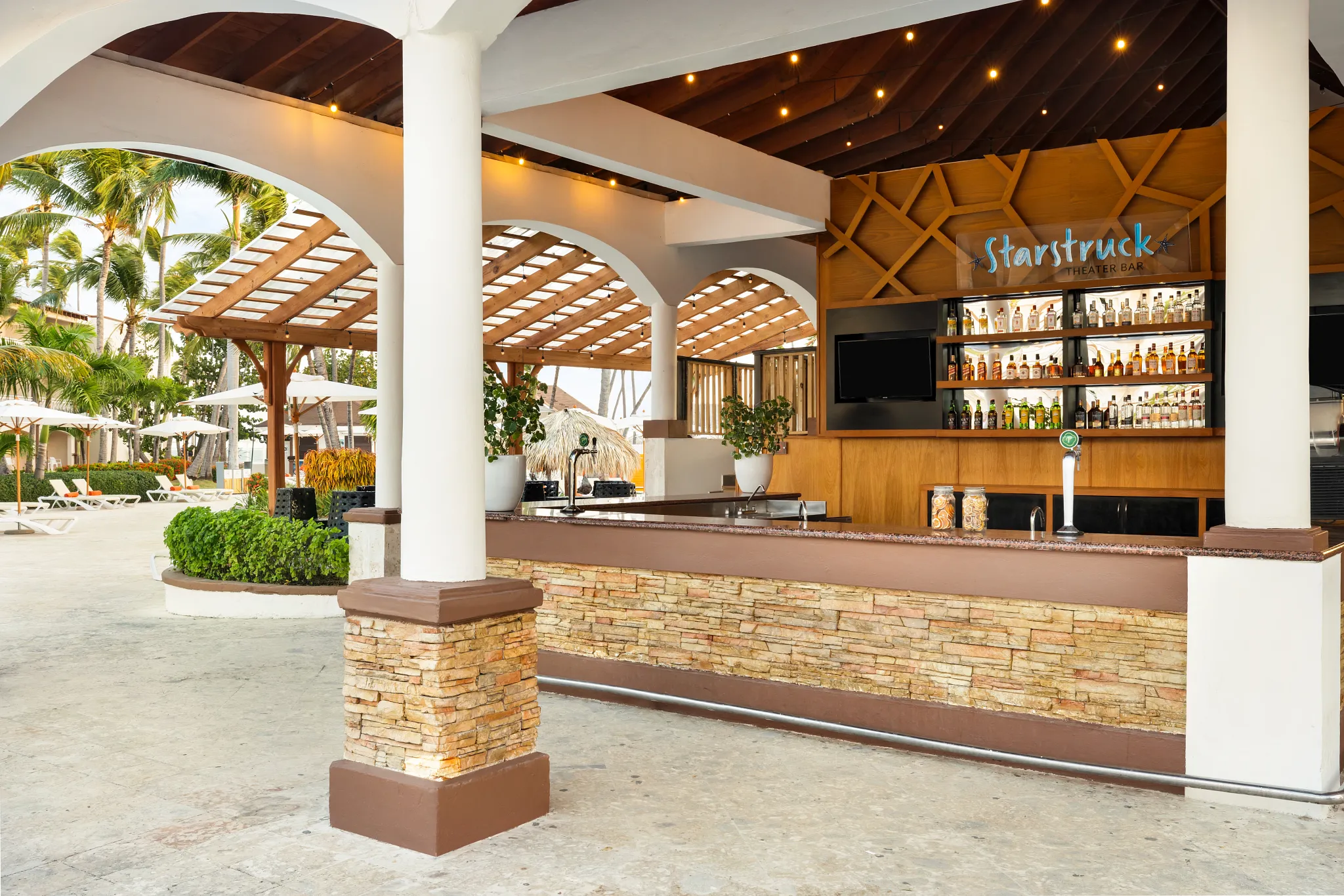 Starstruck entertainment venue at Sunscape Coco Punta Cana featuring vibrant nightlife ambiance, colorful lighting, and lively evening entertainment.